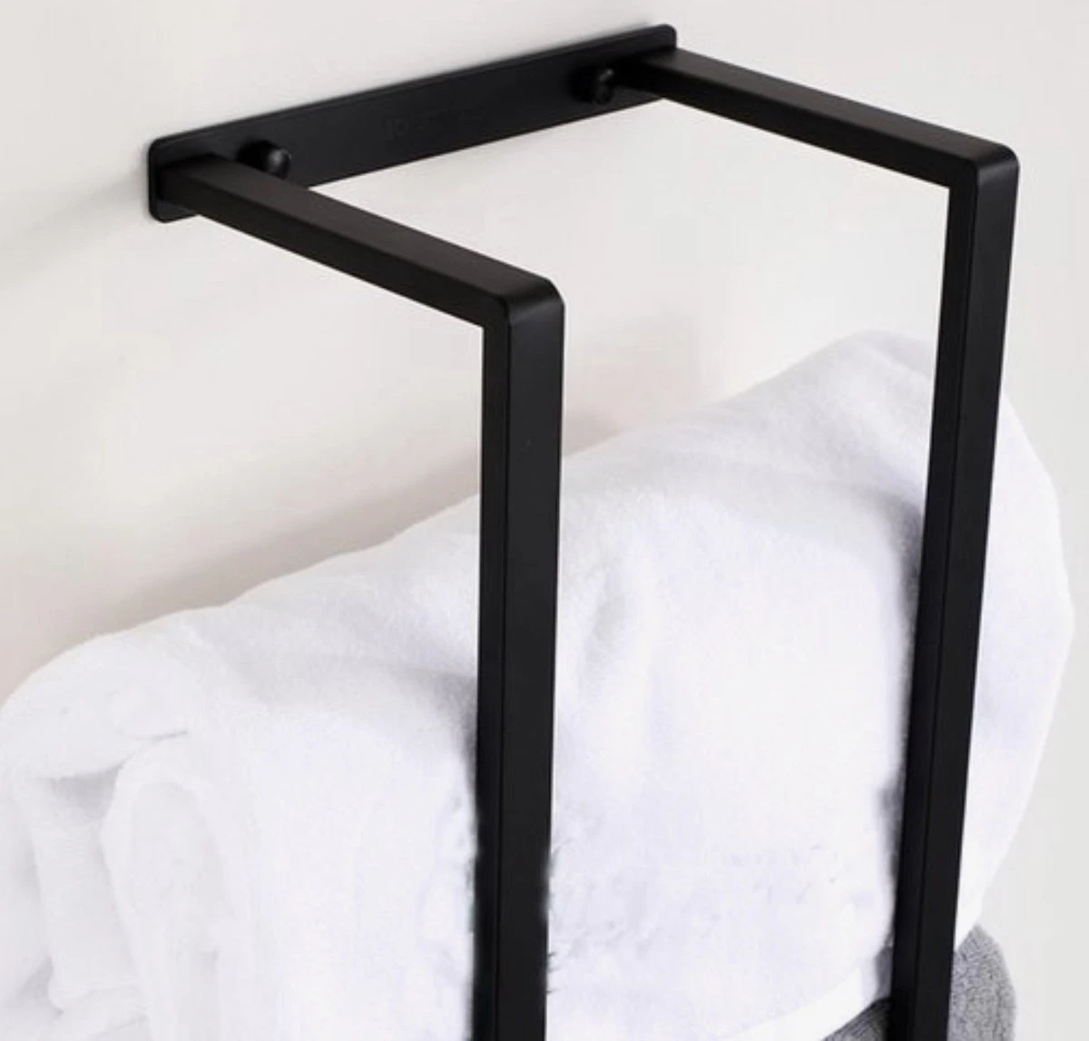 Handdoekrek - 70 Cm - RVS - Handdoekhouder BaderiQ Paris Large - MODEL 2023 - Schroeven Of Plakken - Handdoekenhouders - Handdoekhaak - Handdoek Organizer - Rvs Mat Zwart Poedercoating - Large H70xB20xD14 - Ook Beschikbaar In 40 Cm 5 Handdoekrek - 70 Cm - RVS - Handdoekhouder BaderiQ Paris Large - MODEL 2023 - Schroeven Of Plakken - Handdoekenhouders - Handdoekhaak - Handdoek Organizer - Rvs Mat Zwart Poedercoating - Large H70xB20xD14 - Ook Beschikbaar In 40 Cm - Afbeelding 3