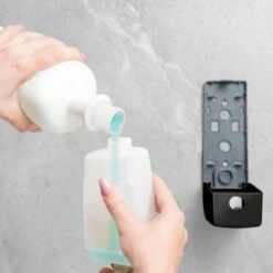 Vog&Arths - Zeepdispenser Wandmontage - Hangend Zeeppompje Muur - Zwart - Mechanische Zeep Pomp - 350ML - Zonder Batterijen! -Huishoudelijke Artikelen Verkoop 1200x1200 308