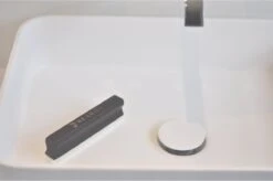 Bearos Baardbar - Zwart - Baardhaar Opruimen - Schoonmaken - Badkamer Accessoire - Baard Accessoire - Opruimen Badkamer - Zelfverzorging Voor Een Man - Hygiëne - Cadeau 12 Bearos Baardbar - Zwart - Baardhaar Opruimen - Schoonmaken - Badkamer Accessoire - Baard Accessoire - Opruimen Badkamer - Zelfverzorging Voor Een Man - Hygiëne - Cadeau -Huishoudelijke Artikelen Verkoop 1200x798 2