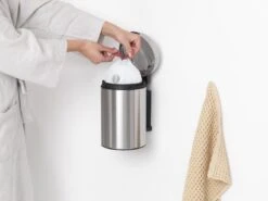 Brabantia NewIcon Wandprullenbak - 3 L - Matt Steel 28 Brabantia NewIcon Wandprullenbak - 3 L - Matt Steel -Huishoudelijke Artikelen Verkoop 1200x900 59