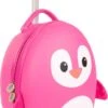 Boppi - Kindertrolley - Pinguïn (roze) - Handbagage - Lichtgewicht - Duurzaam - 17L 1 Boppi - Kindertrolley - Pinguïn (roze) - Handbagage - Lichtgewicht - Duurzaam - 17L -Huishoudelijke Artikelen Verkoop 651x1200 2