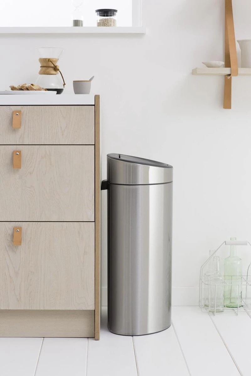Brabantia Touch Bin Prullenbak - 40 L - Matt Steel Fingerprint Proof 12 Brabantia Touch Bin Prullenbak - 40 L - Matt Steel Fingerprint Proof - Afbeelding 10